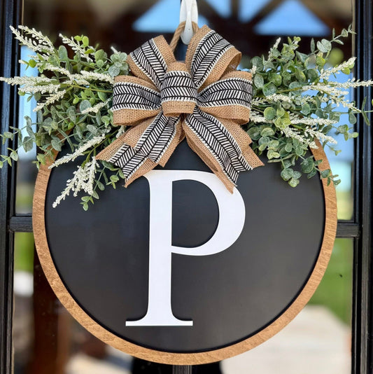 Initial Round Door Hanger