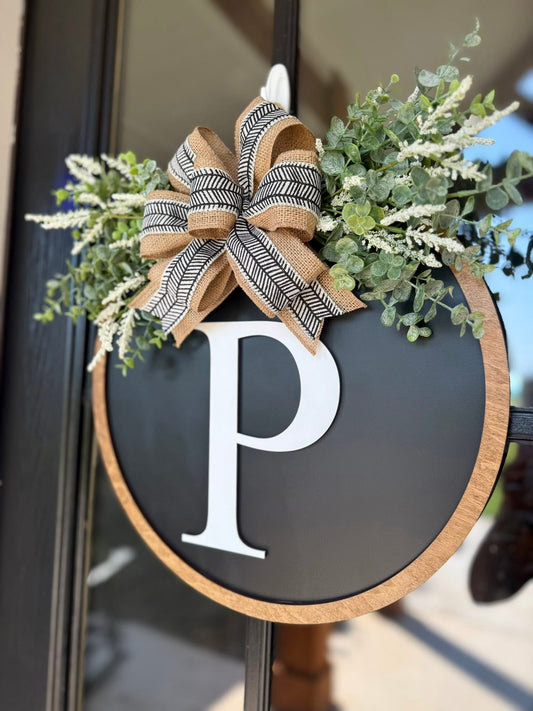 Initial Round Door Hanger